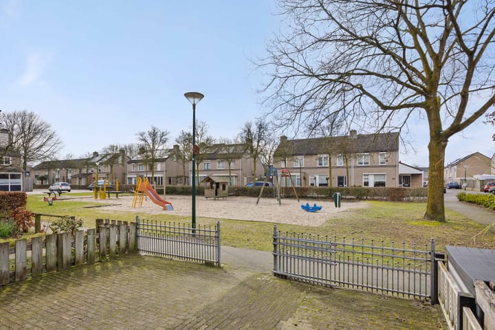 Photo 10 of Heelwijkstraat 39