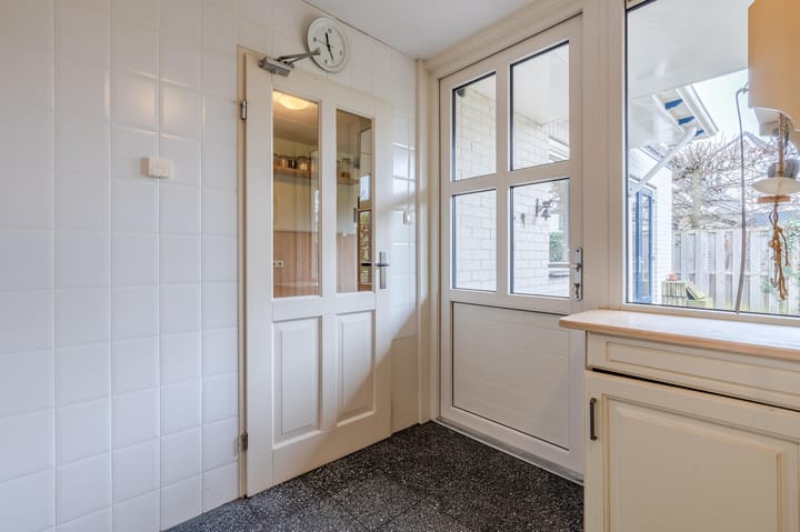 Foto 31 van Lisdodde 4