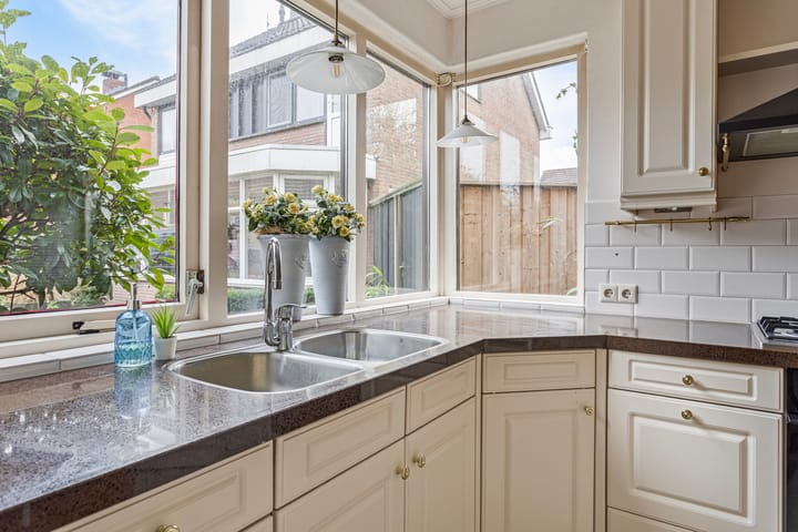 Foto 24 van Jacques Urlusstraat 56