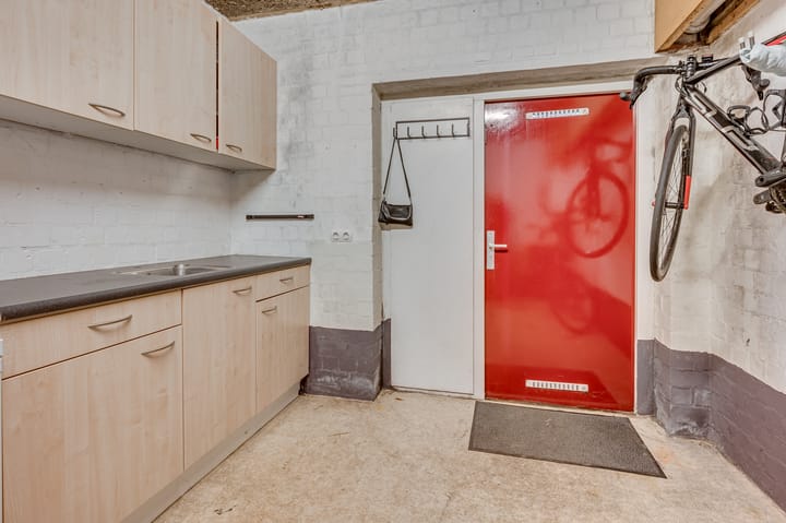 Foto 22 van Zwaluwstraat 147