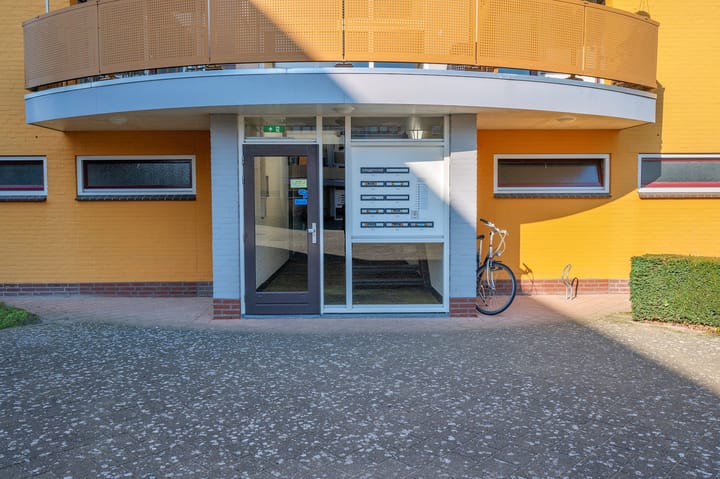 Foto 44 van Zwaluwstraat 147