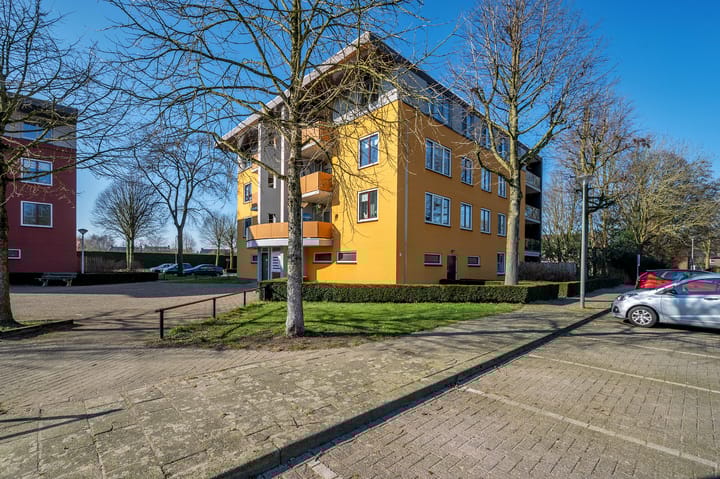 Foto 46 van Zwaluwstraat 147