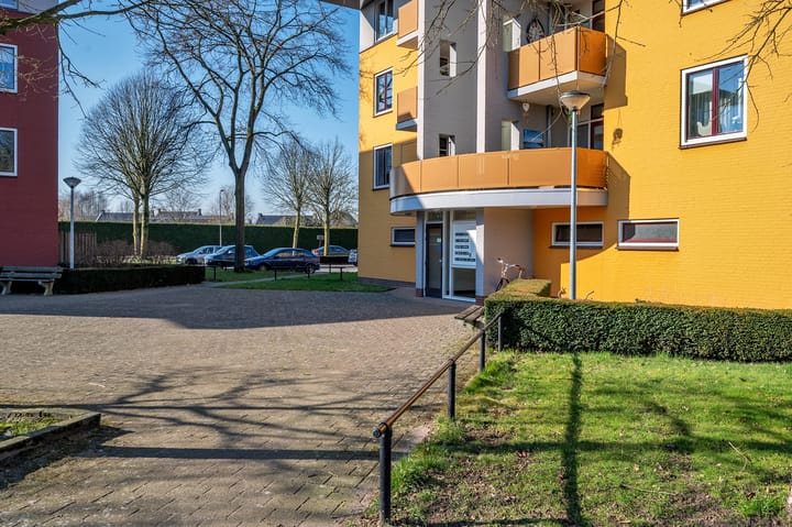 Foto 45 van Zwaluwstraat 147