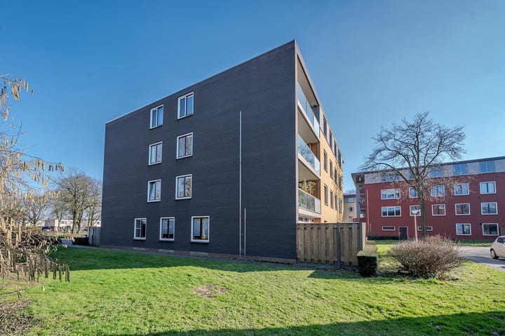 Foto 50 van Zwaluwstraat 147