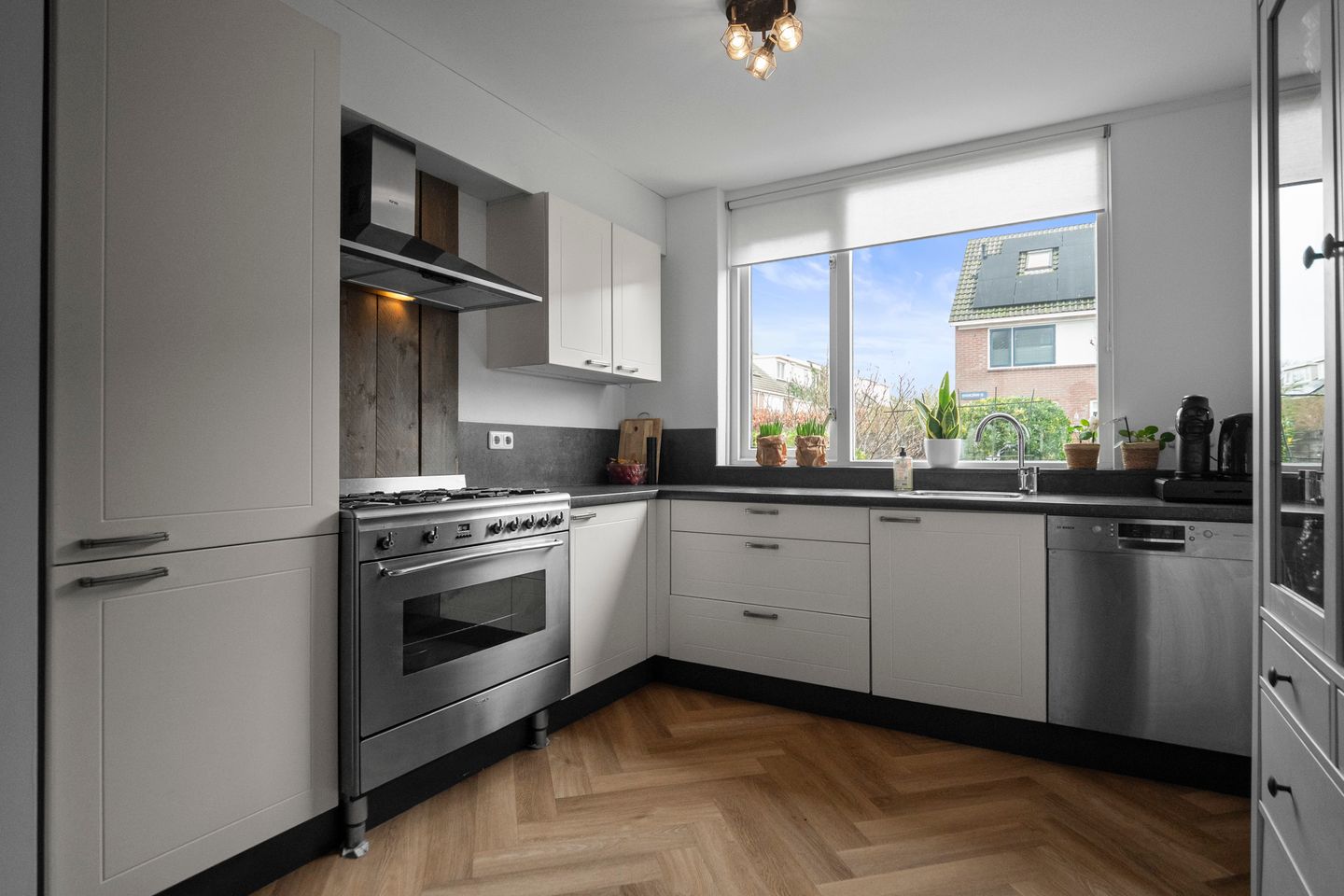 Photo 4 of Doorzwin 5310