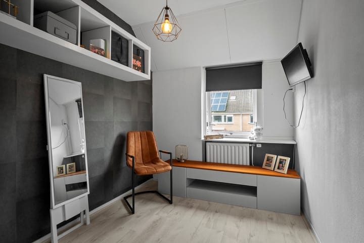 Photo 17 of Doorzwin 5310