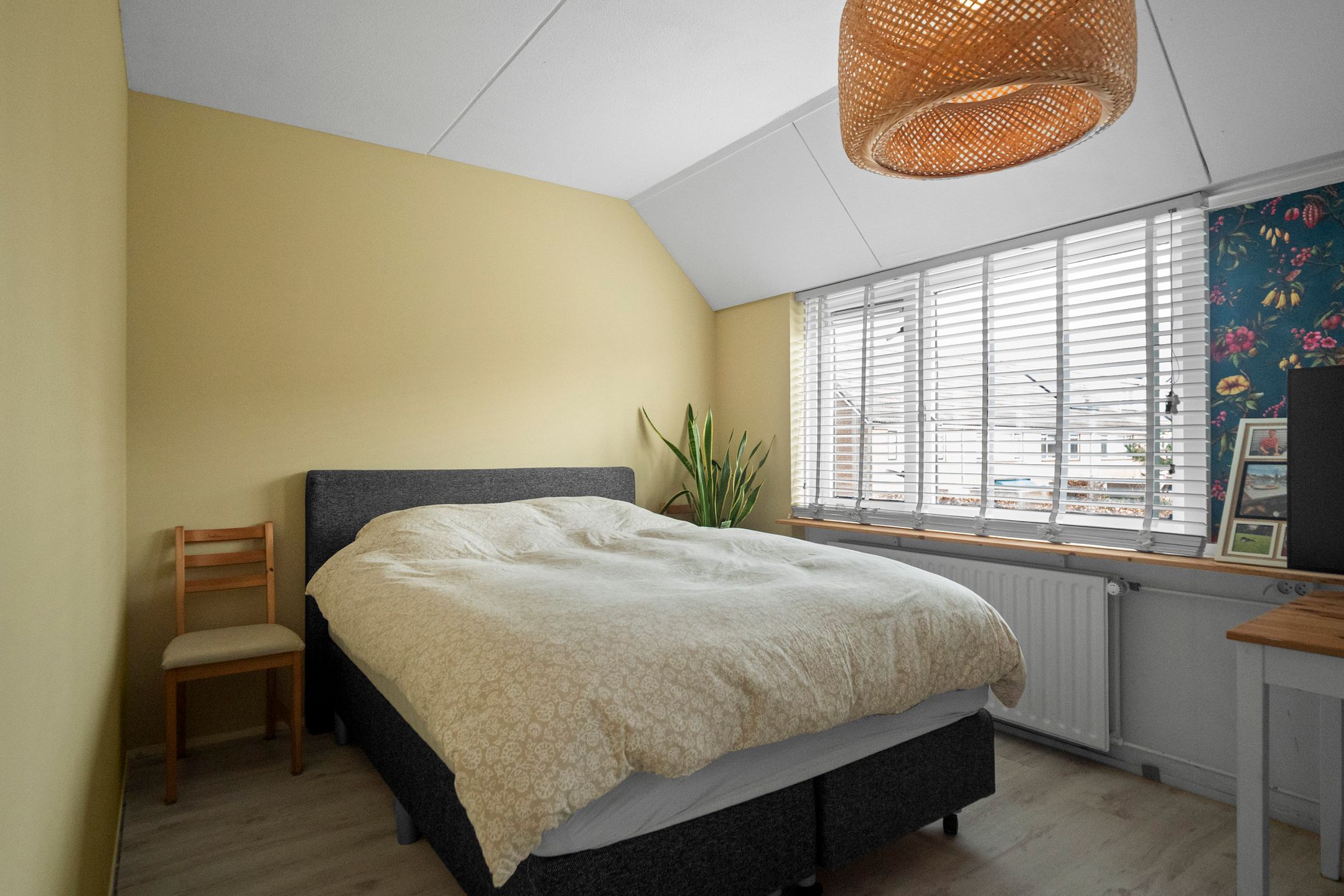 Photo 21 of Doorzwin 5310