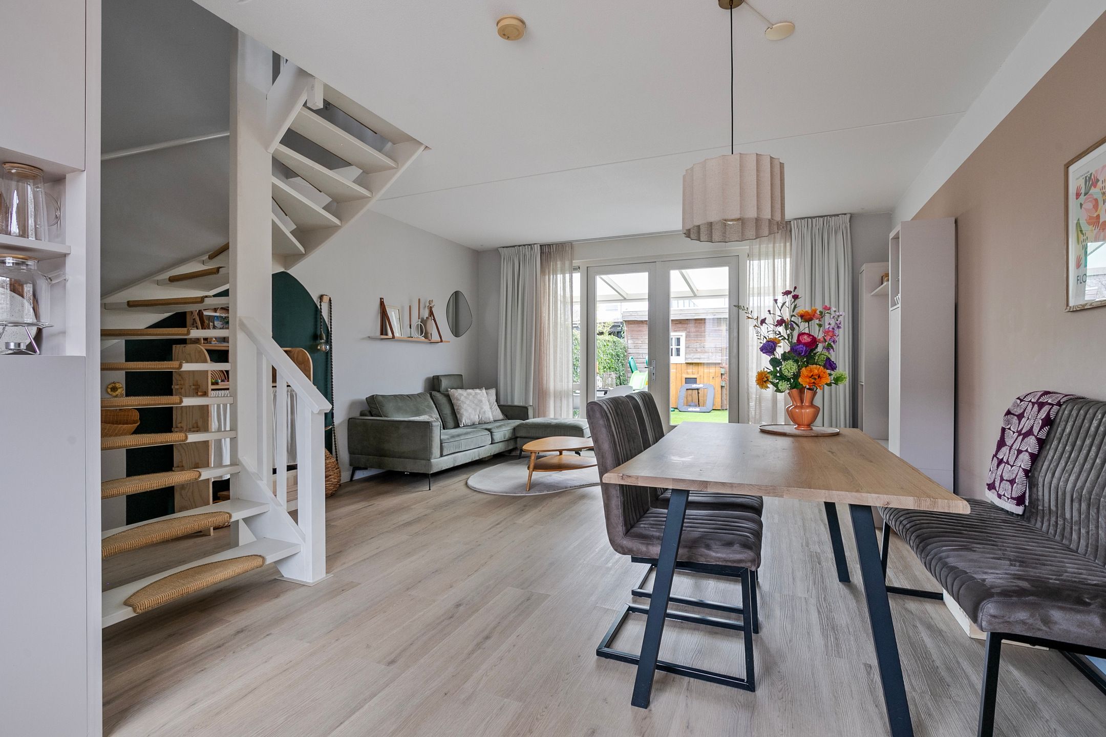 Photo 15 of De Wouw 98