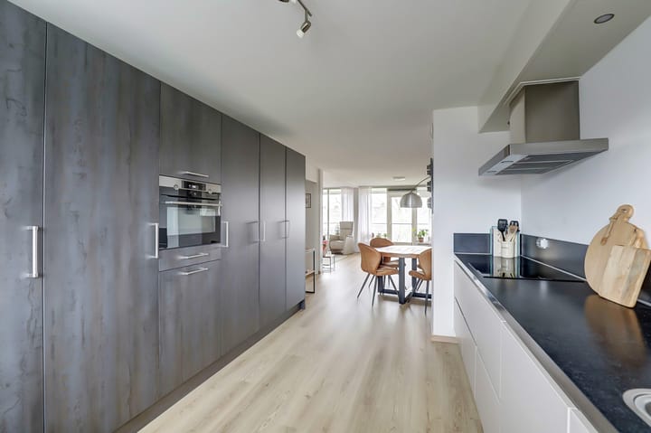 Foto 24 van Van der Merckstraat 53