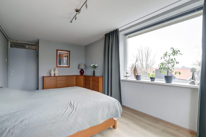 Foto 28 van Van der Merckstraat 53