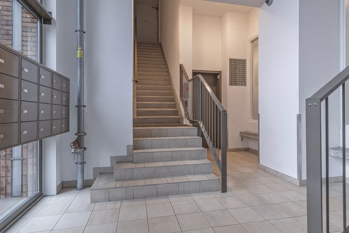 Photo 4 of Loods Holland 9