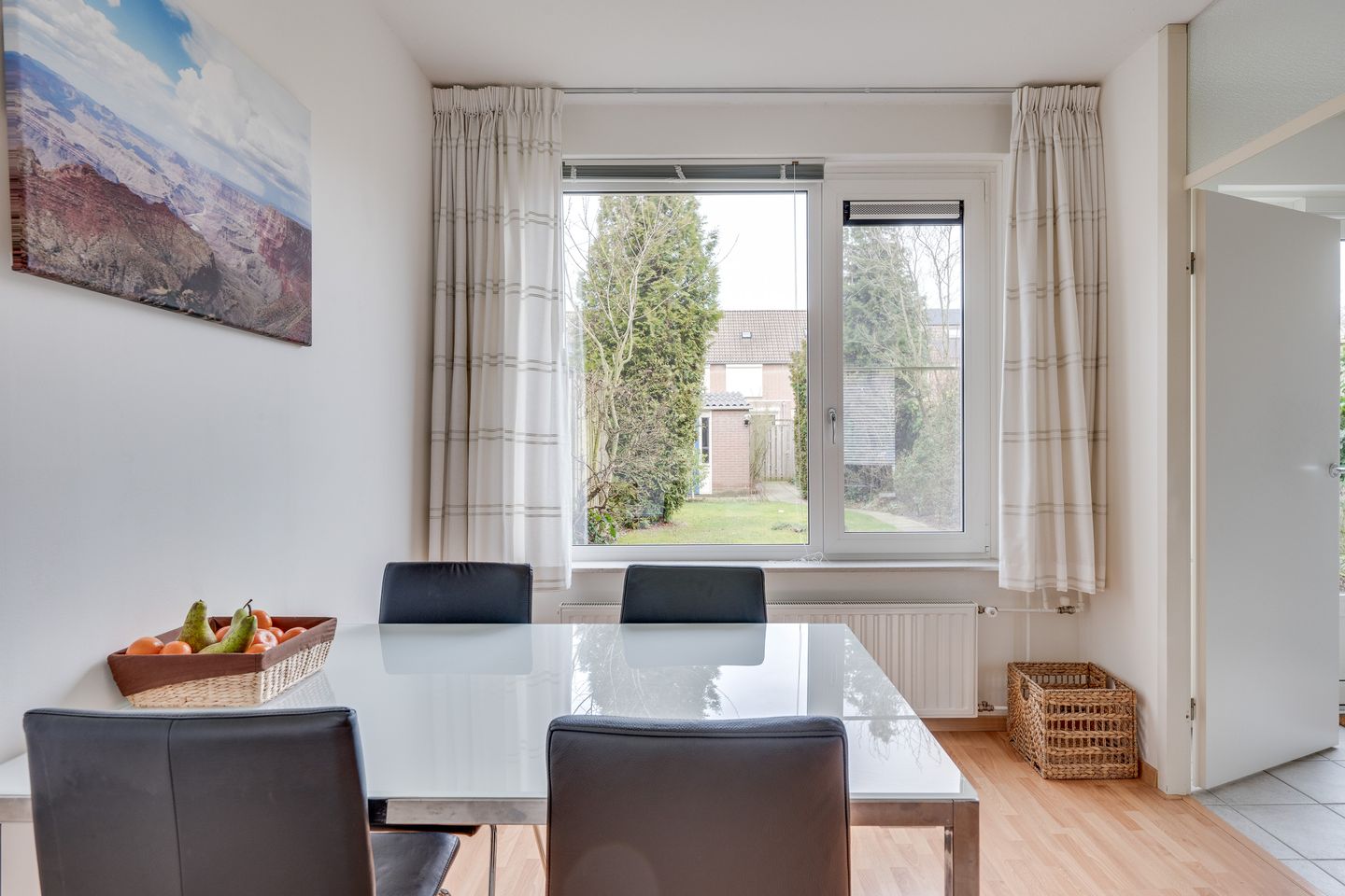 Foto 10 van Juralaan 15