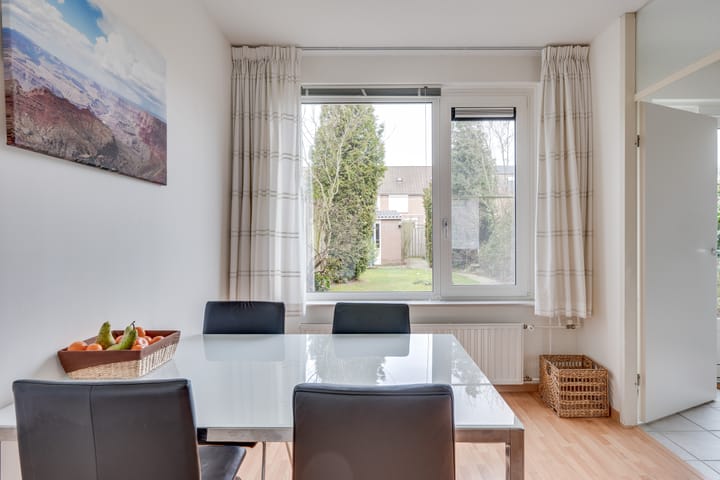 Foto 10 van Juralaan 15