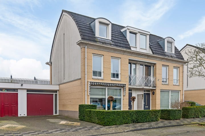 Foto 33 van Molièrelaan 43