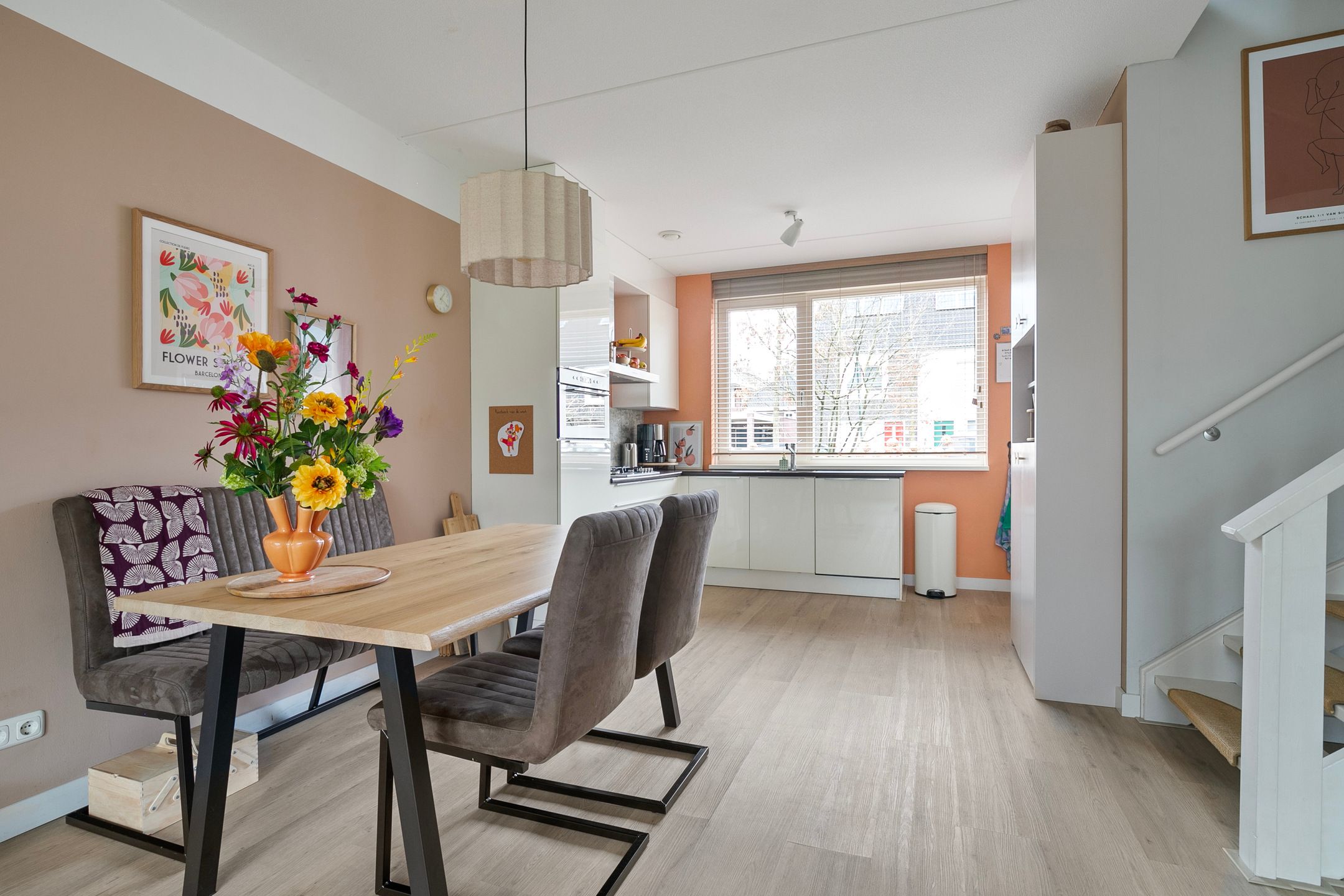 Photo 3 of De Wouw 98