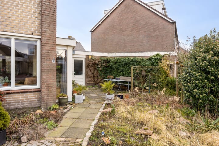 Foto 28 van Walter van Amersfoortstraat 53