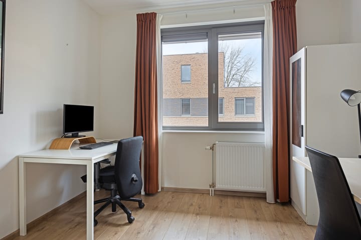 Foto 21 van Lakméstraat 6