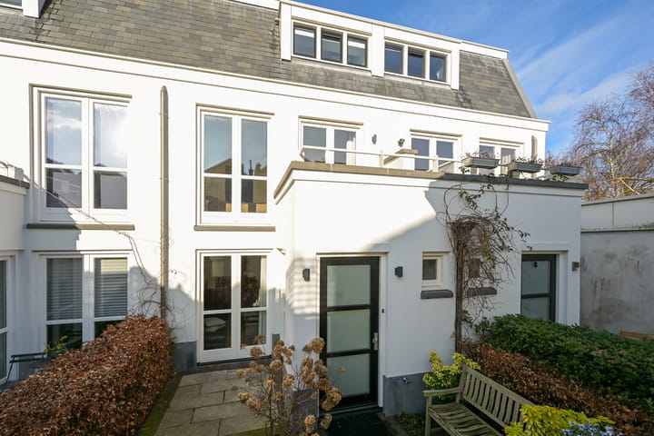 Foto 1 van Sumatrastraat 194-F