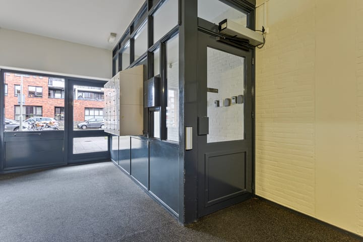 Foto 11 van Lievekamplaan 62