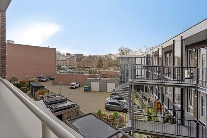 Foto 16 van Lievekamplaan 62