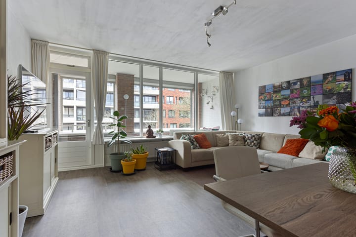 Foto 20 van Lievekamplaan 62