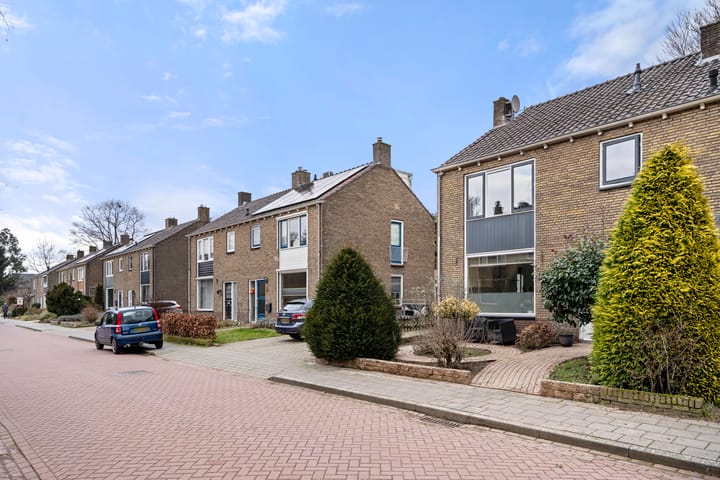 Foto 2 van Margrietlaan 44