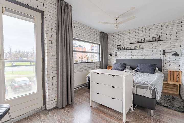 Foto 12 van Poolster 8