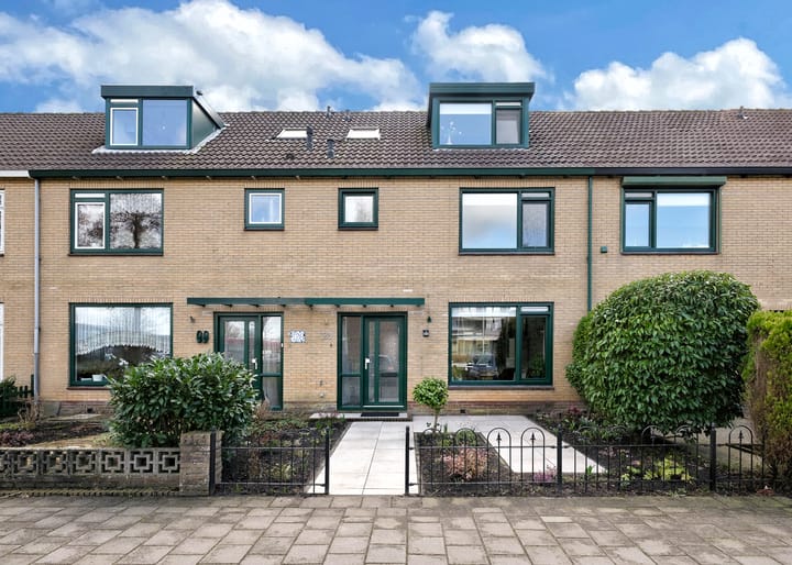 Foto 1 van Anna van Saksenstraat 128