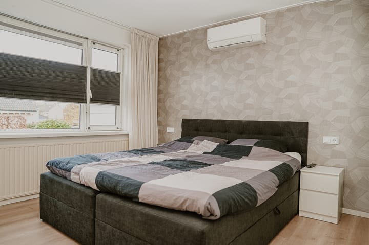 Foto 15 van van der Dussenlaan 9