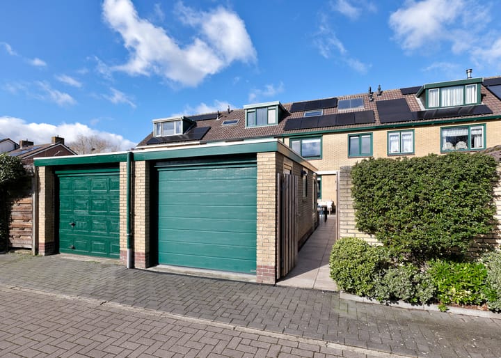 Foto 38 van Anna van Saksenstraat 128