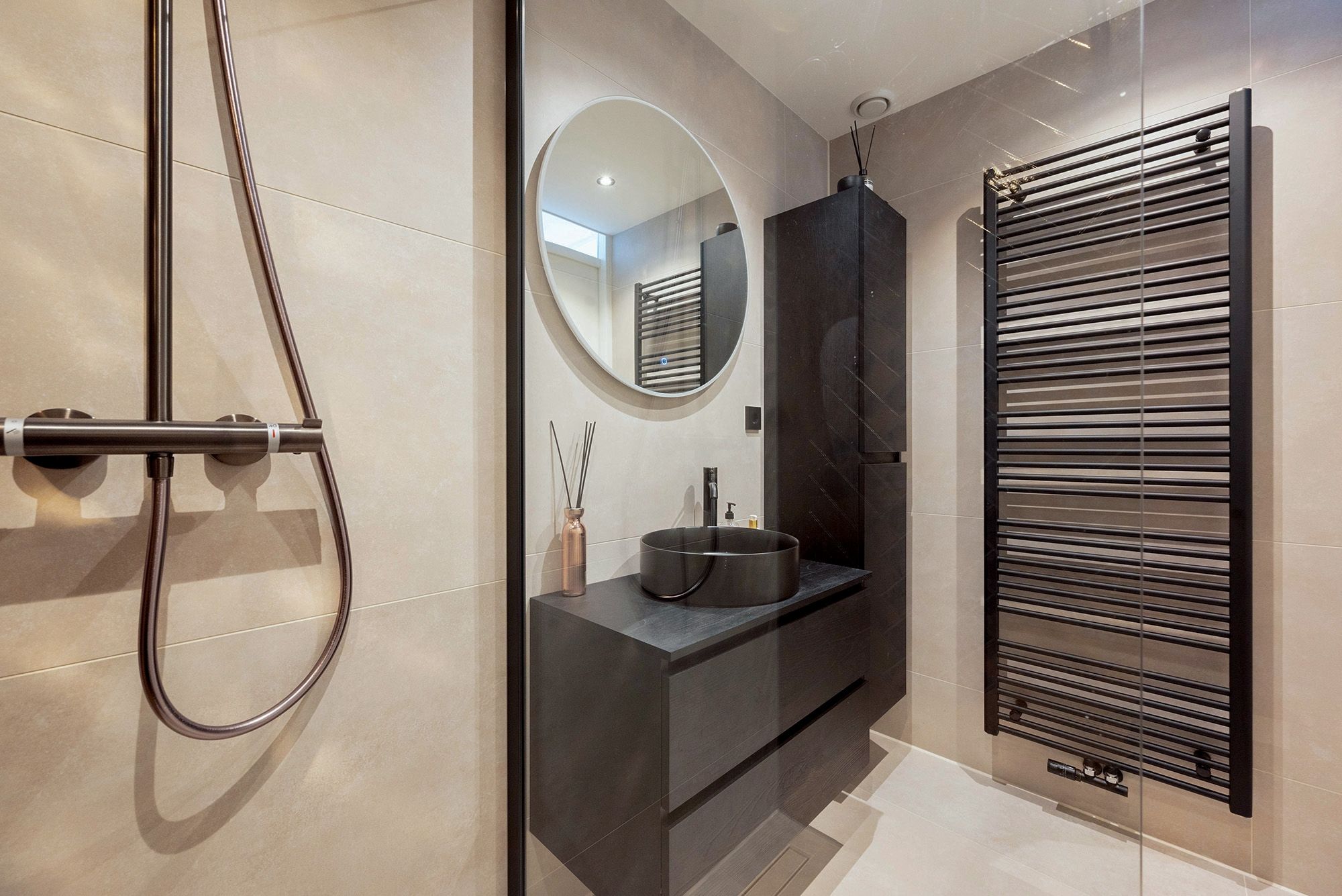 Foto 21 van Parallelweg 101-F