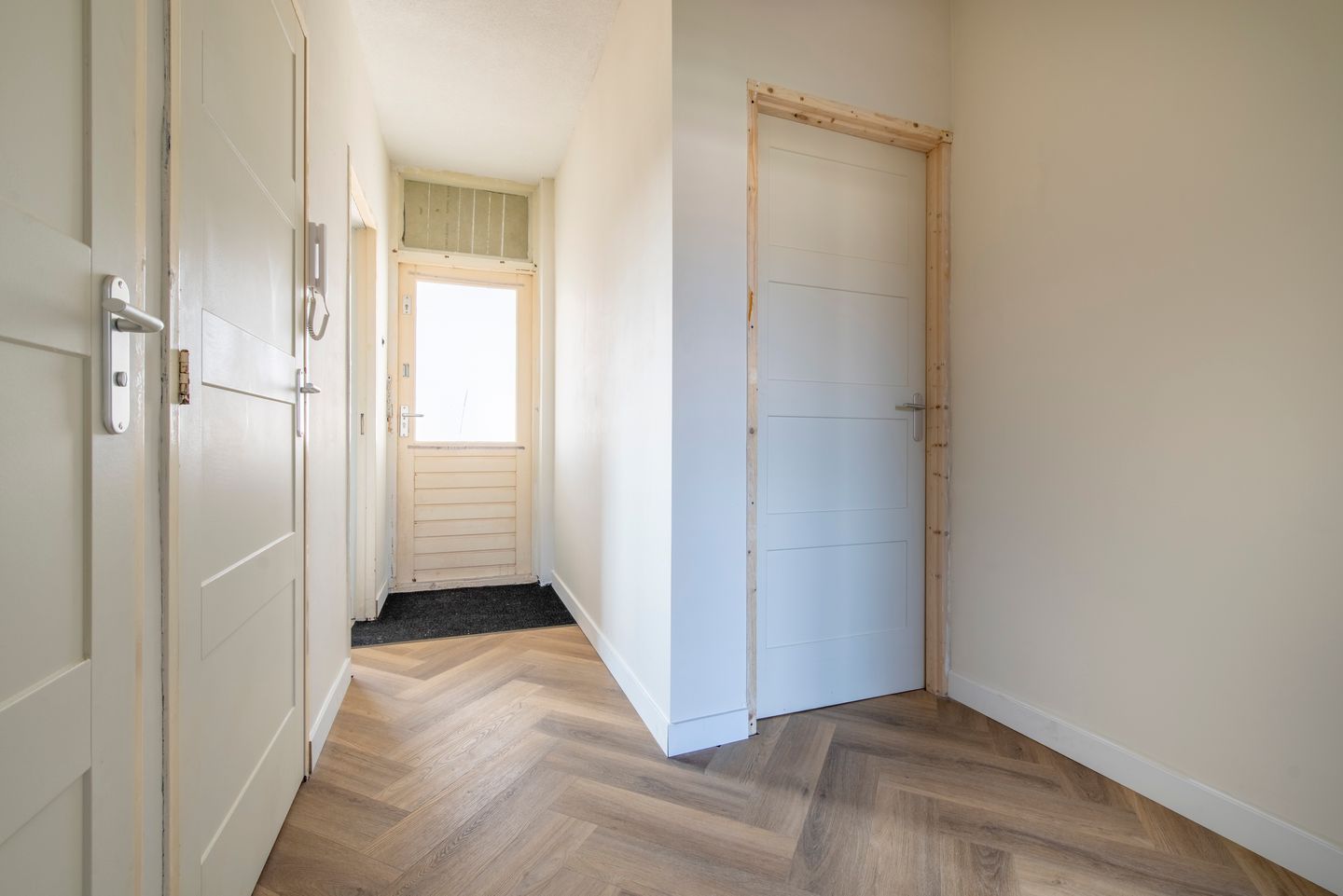 Photo 4 of Schrijverspark 97-01