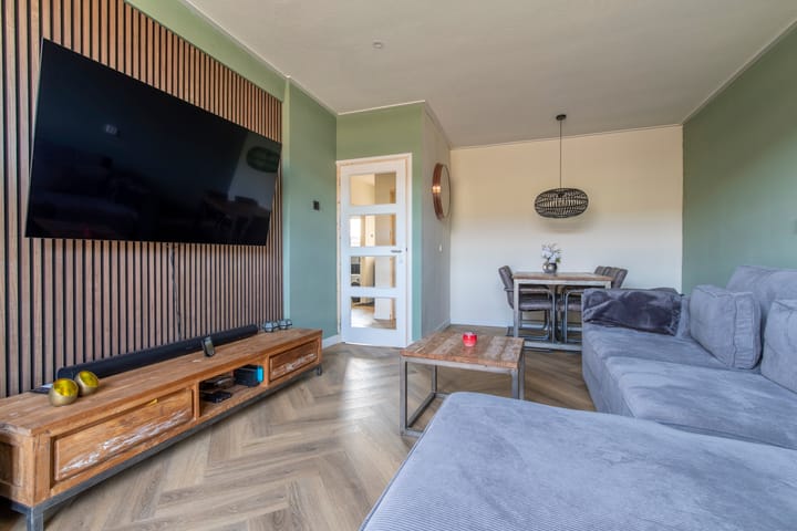 Foto 2 van Schrijverspark 97-01