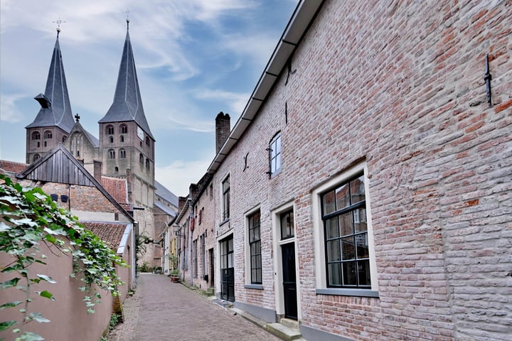 Kerksteeg 2