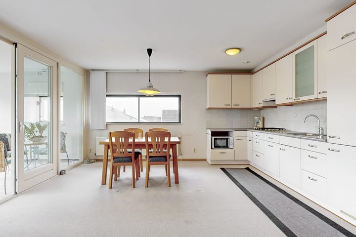 Foto 15 van Haringvliet 14