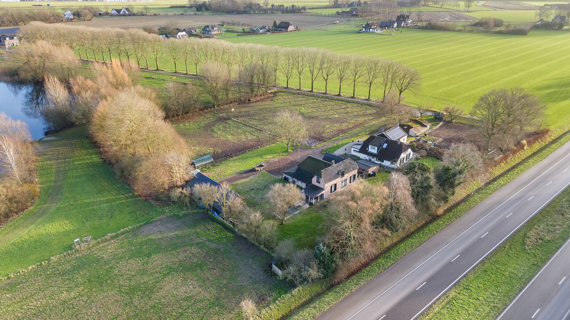 Foto 84 van Dwarsweg 17