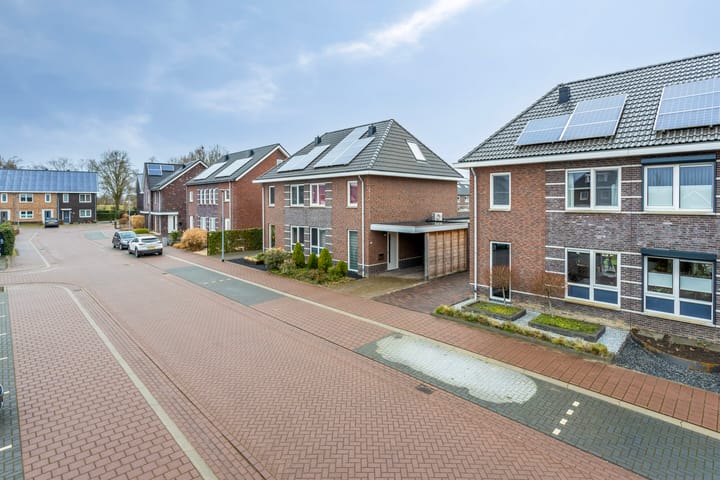 Foto 6 van de Hosteij 12