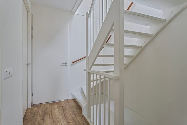 Foto 21 van de Hosteij 12