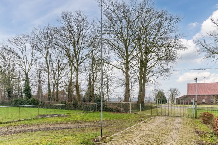 Foto 44 van Broekenseind 13