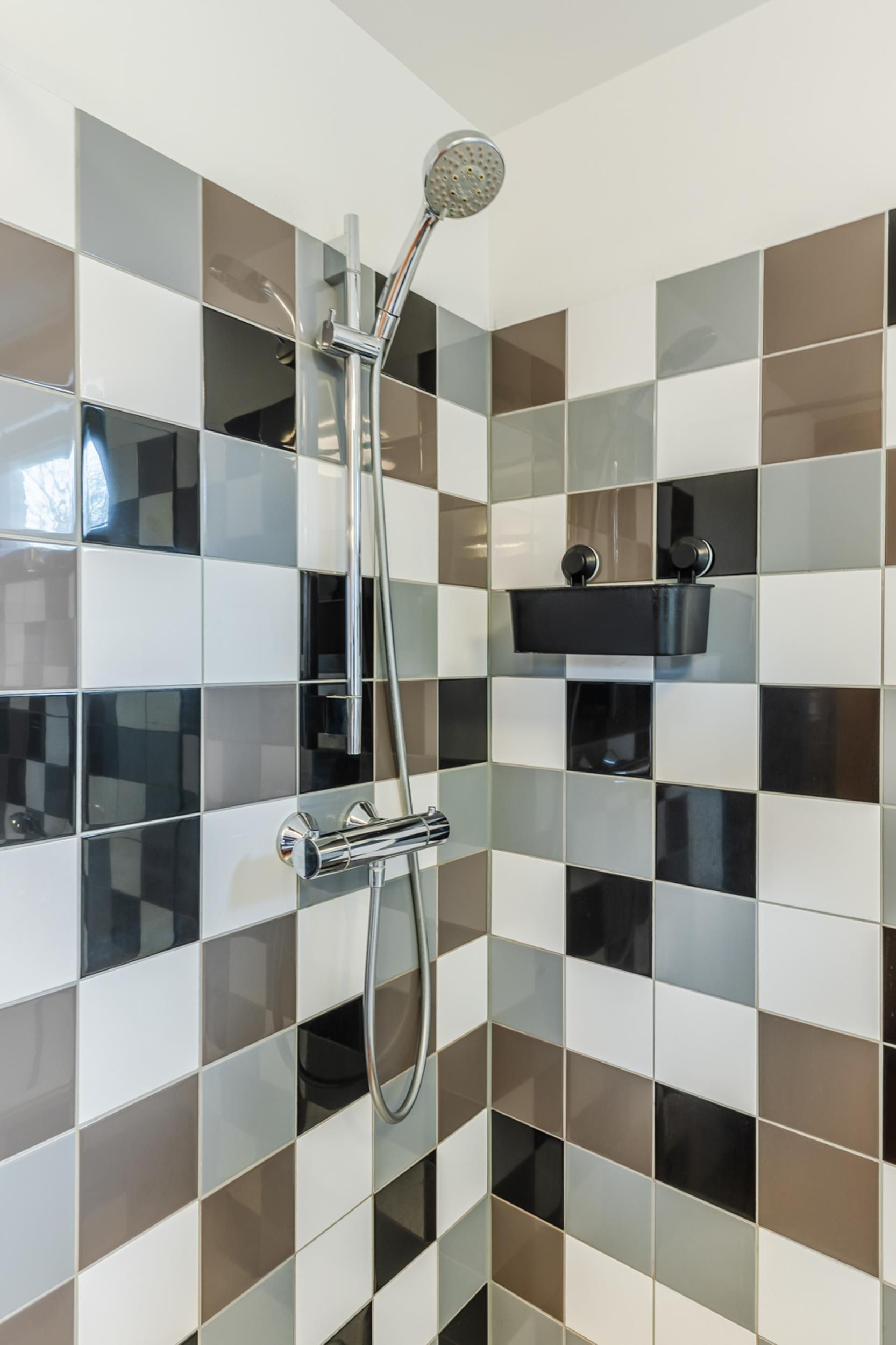 Foto 30 van Binsfelderhof 8