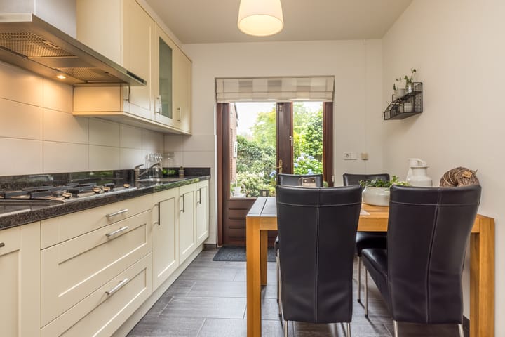 Foto 11 van Meester Speestraat 11