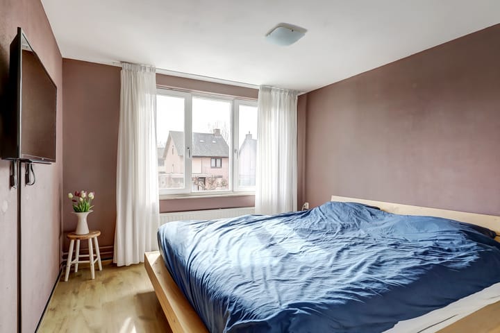 Foto 19 van Edmond Jasparstraat 10