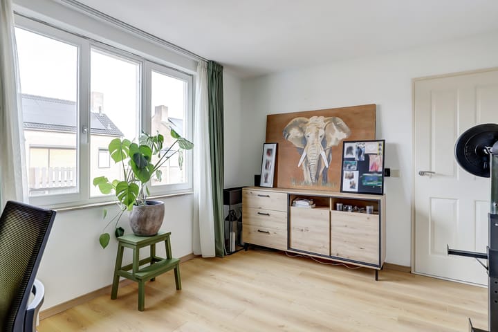 Foto 21 van Edmond Jasparstraat 10