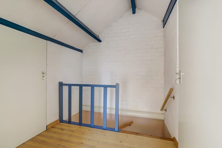 Foto 26 van Edmond Jasparstraat 10