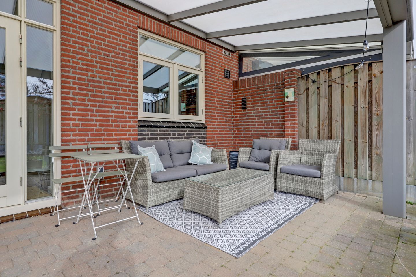 Foto 34 van Edmond Jasparstraat 10