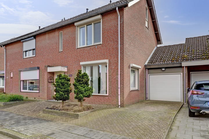 Foto 35 van Edmond Jasparstraat 10