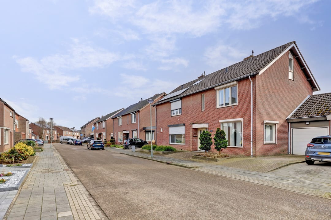 Foto 37 van Edmond Jasparstraat 10