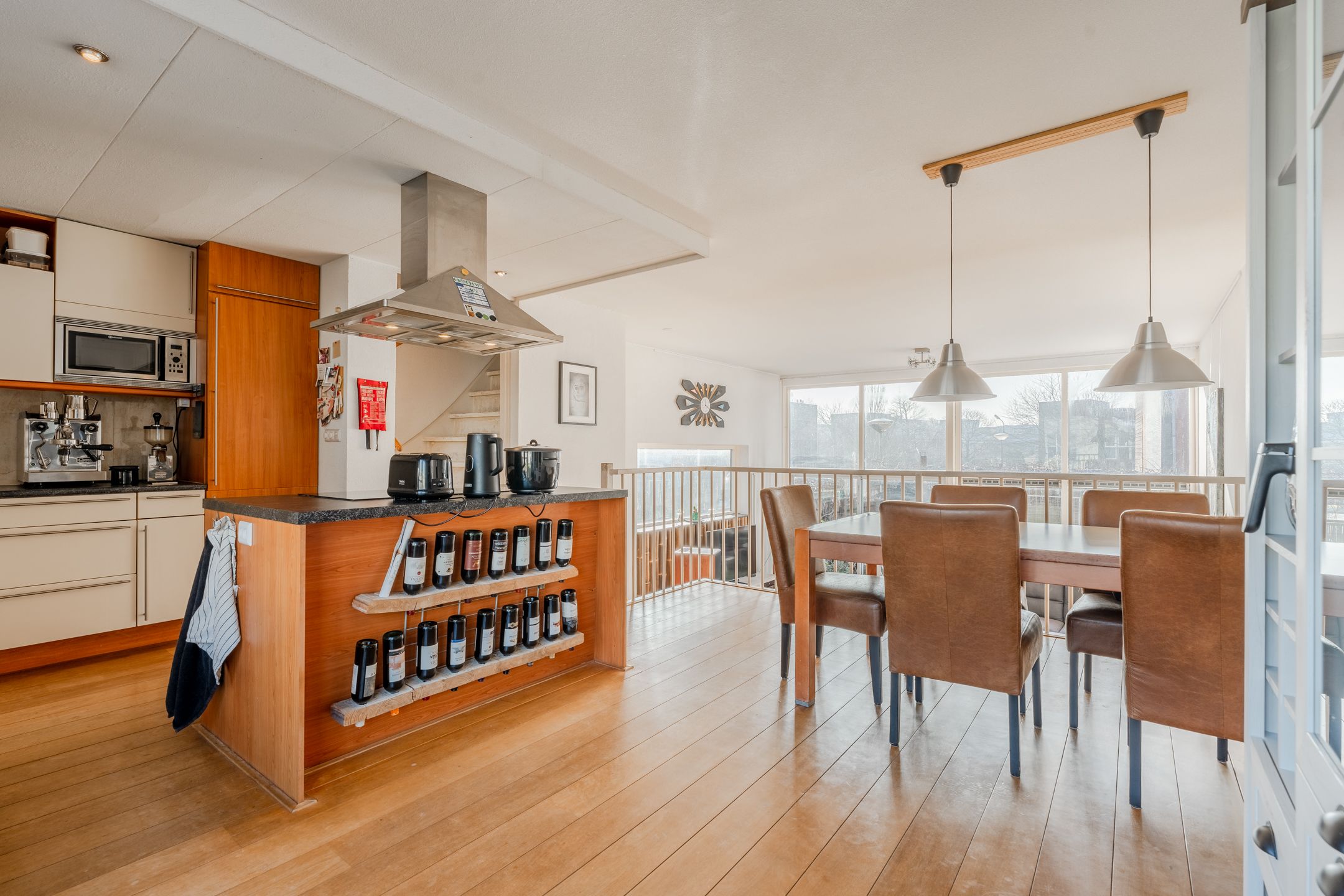 Photo 12 of J. Michaëlpad 100