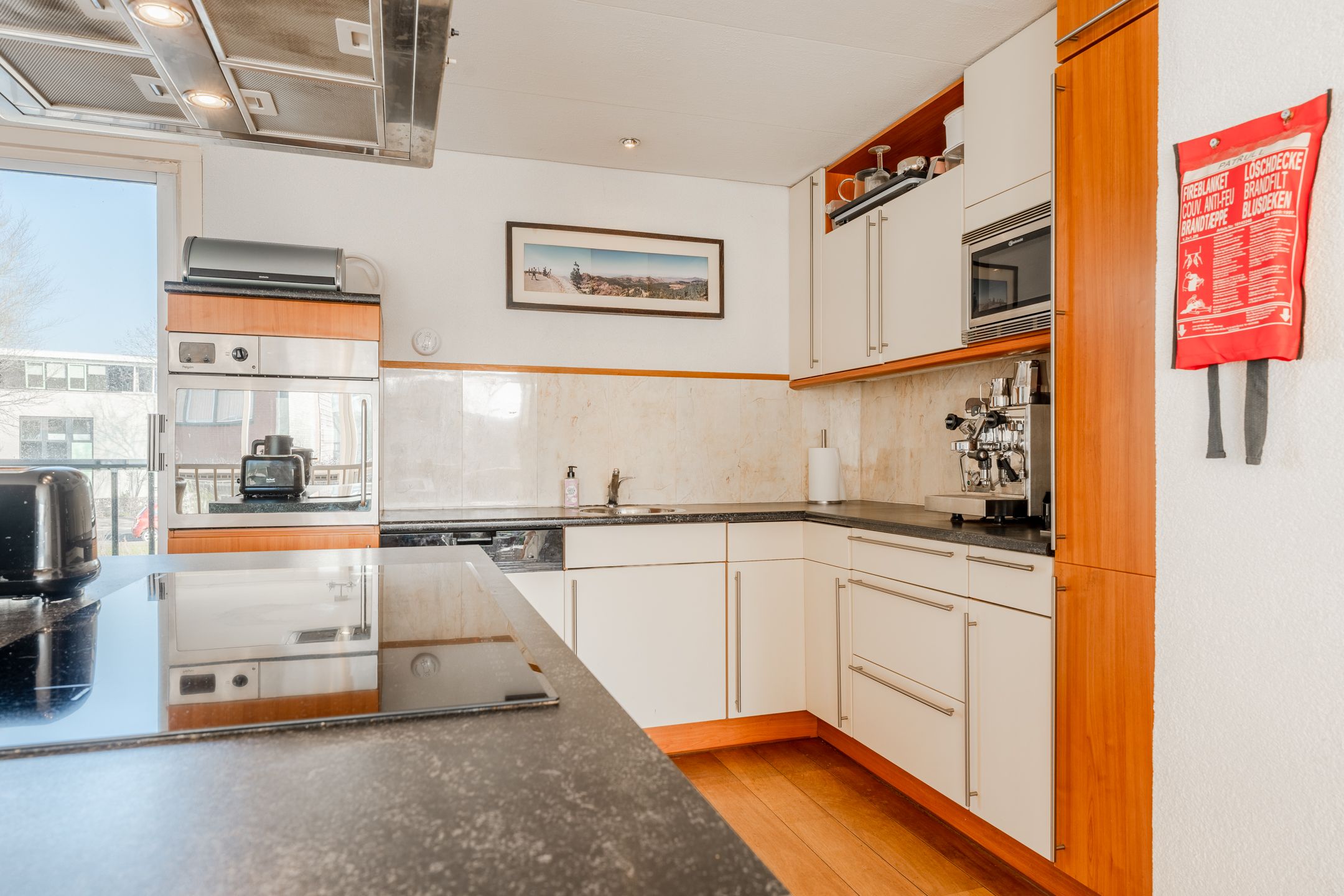 Photo 15 of J. Michaëlpad 100