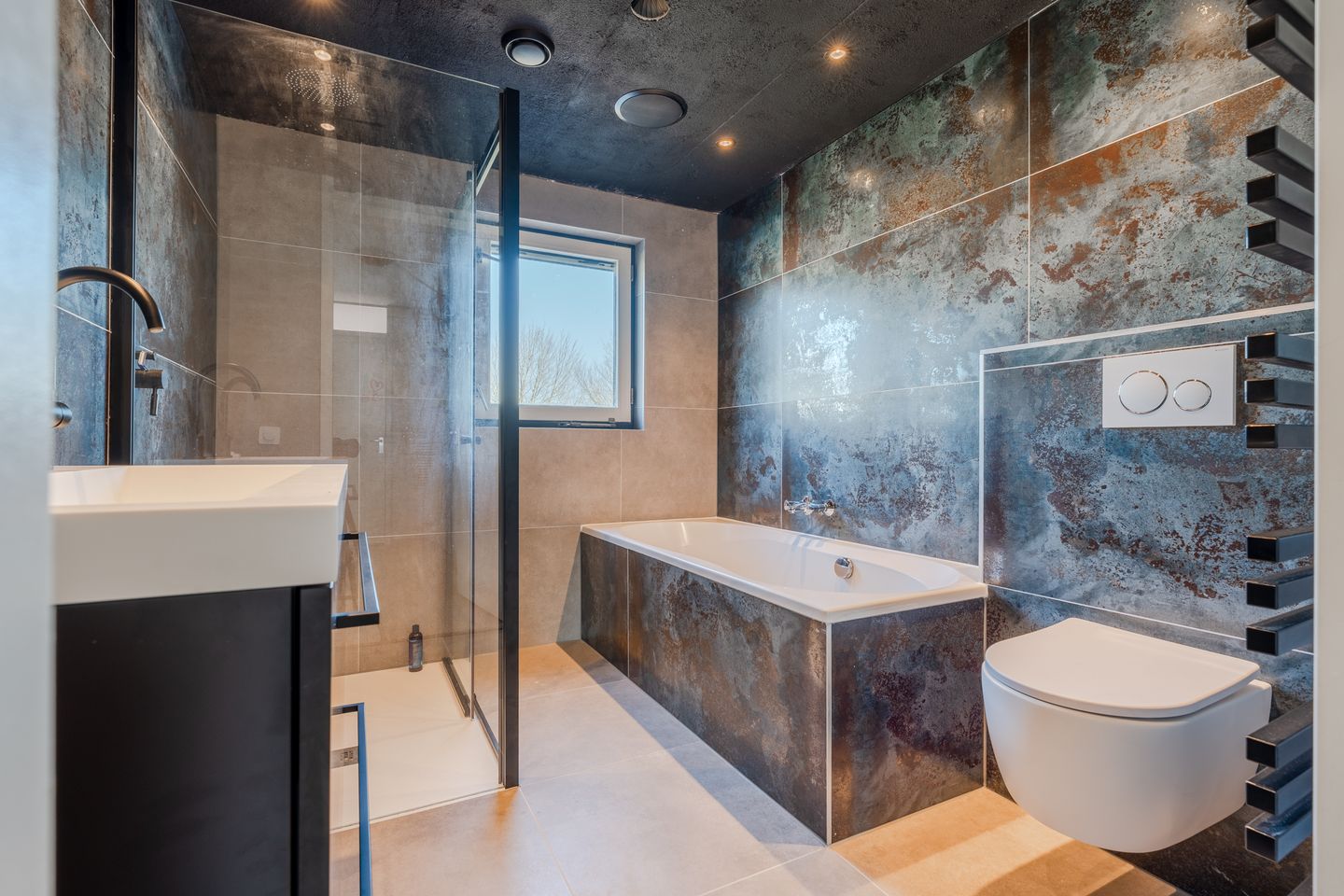 Photo 29 of J. Michaëlpad 100